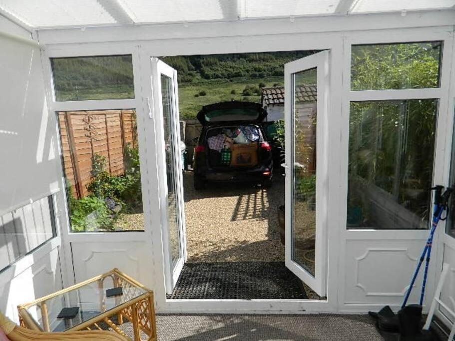 Welsh Miners Cottage Four Bedroom House Treherbert Экстерьер фото