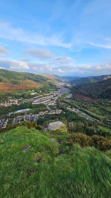 Welsh Miners Cottage Four Bedroom House Treherbert Экстерьер фото